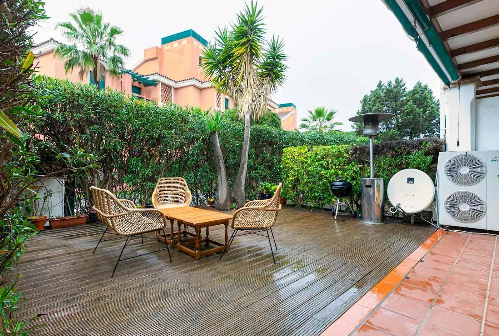 Apartamento Pass The Keys Charming Andalusian Ground Floor With Patio Marbella 0*,  España