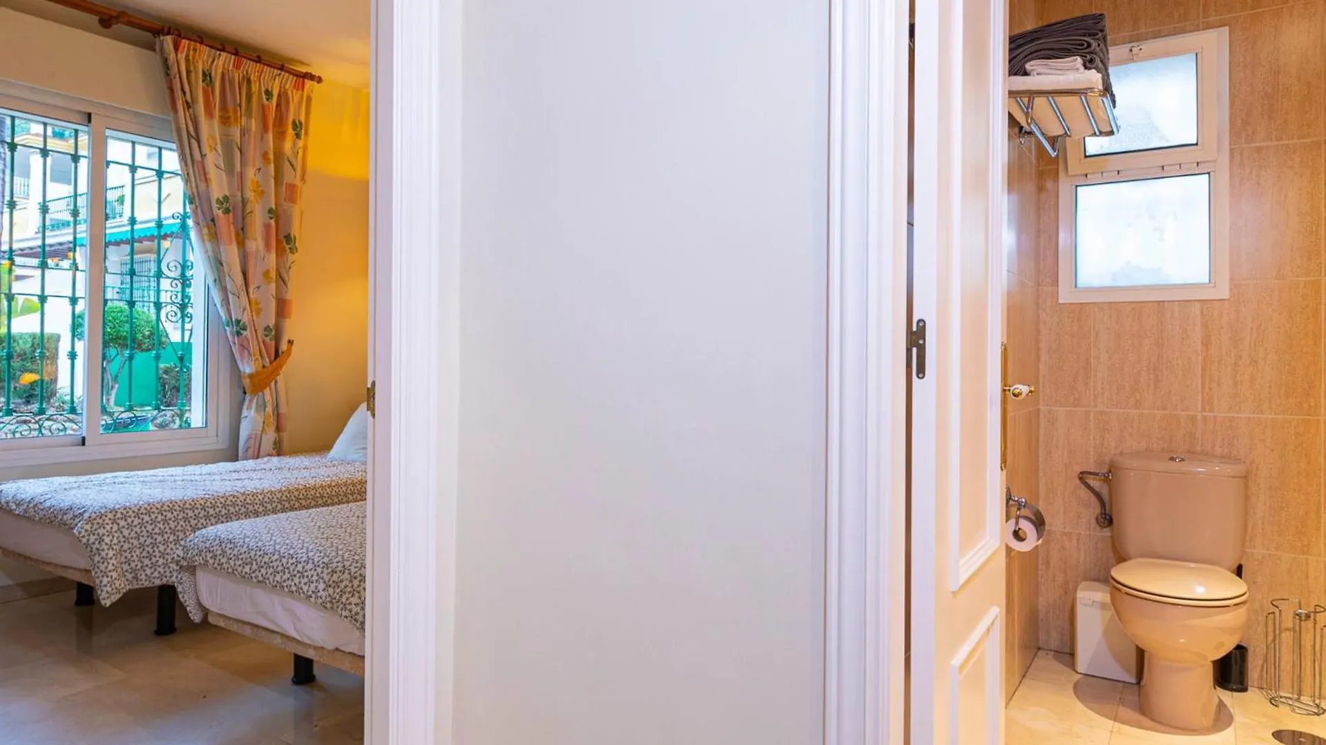 Apartamento Pass The Keys Charming Andalusian Ground Floor With Patio Marbella España